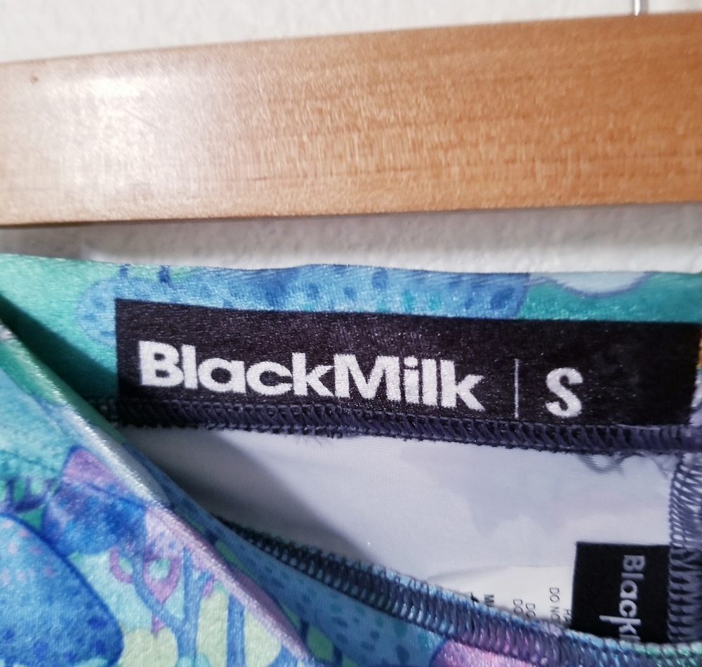 Blackmilk Into the Woods Velvet Cropped Leggings - Picture 8 of 12